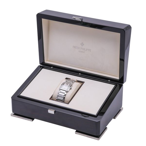 Patek Philippe Twenty-4 4910/10A-010